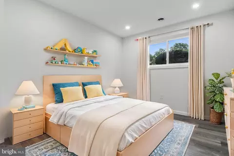 Bedroom - 6314 Hardwood Dr, Lanham, MD 20706 photo 6 of 18