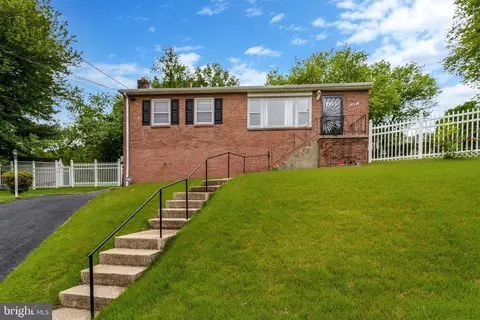 1501 Stirling Ct, Fort Washington, MD 20744