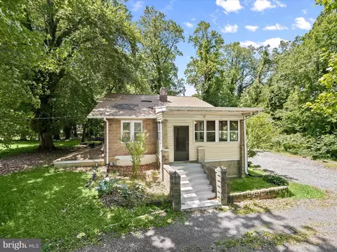 1812 64th Ave, Landover, MD 20785
