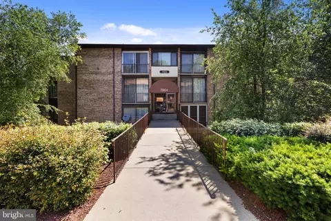 7804 Hanover Pkwy #201, Greenbelt, MD 20770