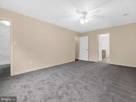 Bedroom - 16103 Arrowroot Ct, Bowie, MD 20716 photo 8 of 8