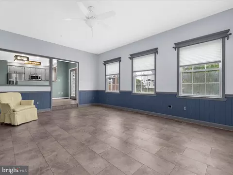 Living - 16103 Arrowroot Ct, Bowie, MD 20716 photo 7 of 8
