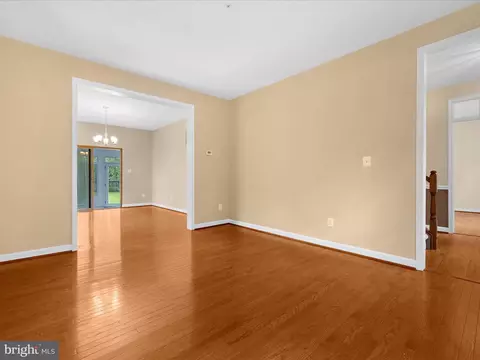 Living - 16103 Arrowroot Ct, Bowie, MD 20716 photo 3 of 8
