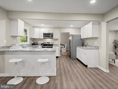 Kitchen - 8906 Eastbourne Ln, Laurel, MD 20708 photo 2 of 5