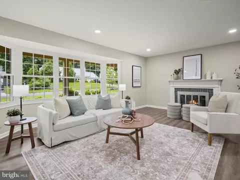 Living - 8906 Eastbourne Ln, Laurel, MD 20708 photo 5 of 5