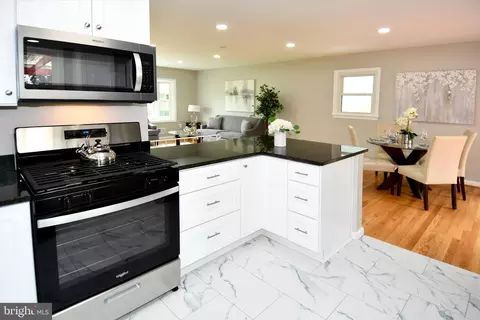 Kitchen - 9616 Small Dr, Clinton, MD 20735 photo 5 of 5