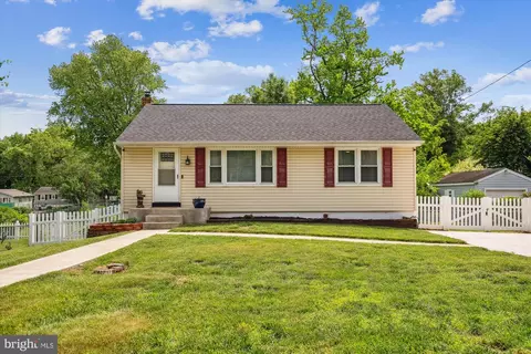 8907 58th, College Park, MD 20740