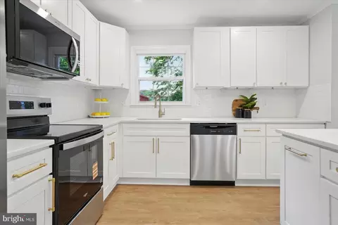 12505 Carland Pl, Laurel, MD 20708 photo 12