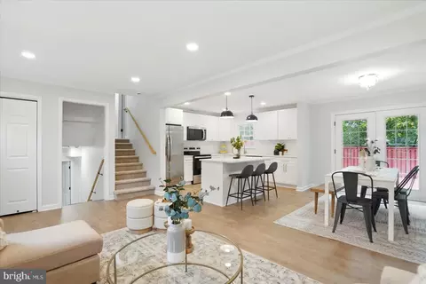 12505 Carland Pl, Laurel, MD 20708 photo 3