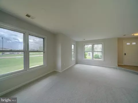 Living - 9309 Player Dr #116, Laurel, MD 20708 photo 8 of 10