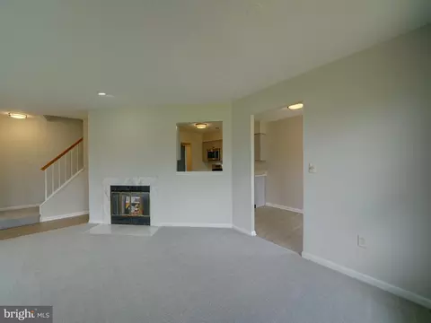 Living - 9309 Player Dr #116, Laurel, MD 20708 photo 6 of 10