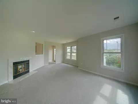 Living - 9309 Player Dr #116, Laurel, MD 20708 photo 3 of 10