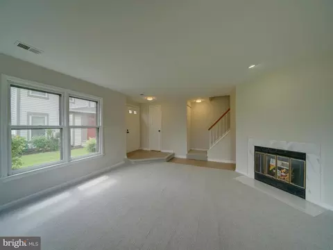 Living - 9309 Player Dr #116, Laurel, MD 20708 photo 5 of 10