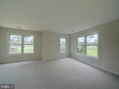 Living - 9309 Player Dr #116, Laurel, MD 20708 photo 9 of 10