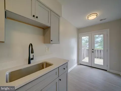 Kitchen - 9309 Player Dr #116, Laurel, MD 20708 photo 5 of 9