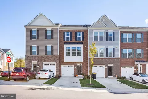 3402 Gentle Breeze Dr, Marlboro, MD 20772