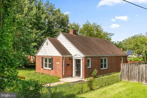 6824 Shepherd St, Hyattsville, MD 20784