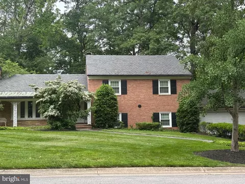 3804 Calverton Dr, Hyattsville, MD 20782