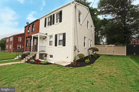 4019 Lyons St, Temple Hills, MD 20748
