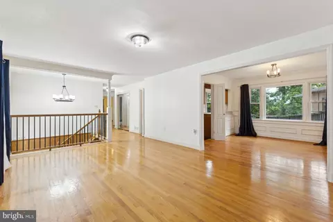 6309 Martins Ln, Lanham, MD 20706 photo 9