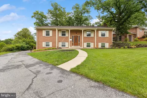 6309 Martins Ln, Lanham, MD 20706 photo 2