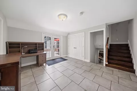 Entry Way - 6706 96th Ave, Lanham, MD 20706 photo 3 of 6