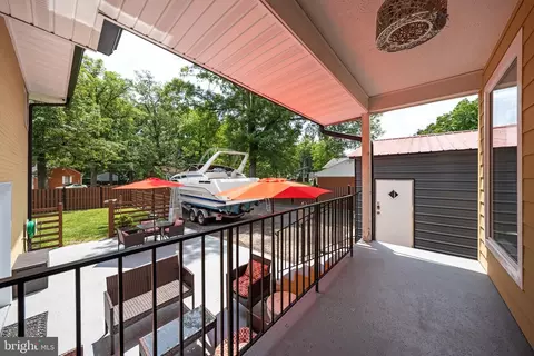 Exterior - 6706 96th Ave, Lanham, MD 20706 photo 5 of 11