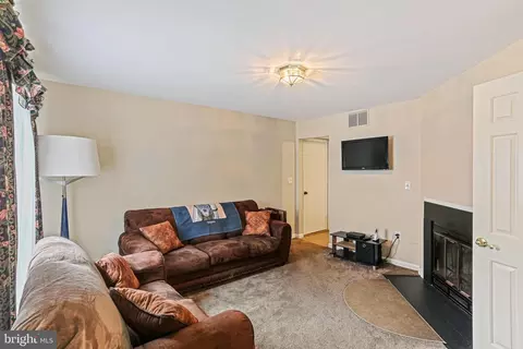Living - 14113 Greenview Dr, Laurel, MD 20708 photo 2 of 2