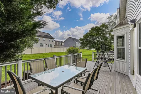 Exterior - 14113 Greenview Dr, Laurel, MD 20708 photo 6 of 8