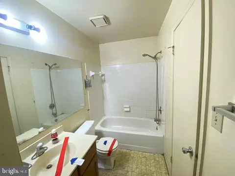 Bath - 12002 Cleaver Dr, Bowie, MD 20721 photo 1 of 2