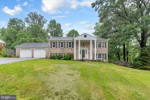 9501 Nottingham Dr, Marlboro, MD 20772
