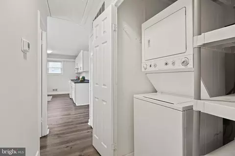 Entry Way - 1007 7th St, Laurel, MD 20707 photo 5 of 5