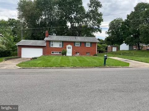 9505 Queensway Rd, Marlboro, MD 20772