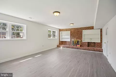 Living - 1005 Kings Tree Dr, Bowie, MD 20721 photo 6 of 6