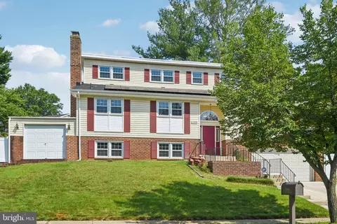 Exterior - 1005 Kings Tree Dr, Bowie, MD 20721 photo 2 of 13