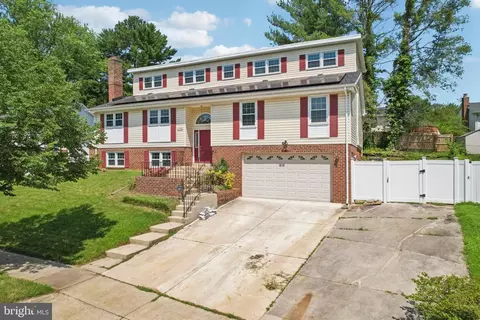 Exterior - 1005 Kings Tree Dr, Bowie, MD 20721 photo 5 of 13