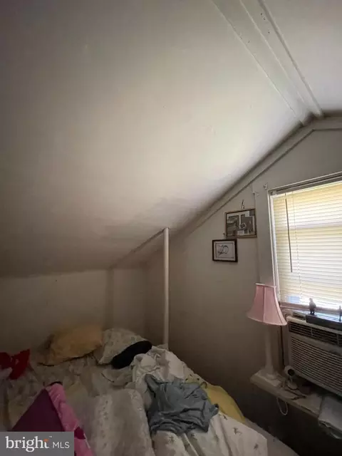 Bedroom - 3706 36th St, Mount Rainier, MD 20712 photo 4 of 7