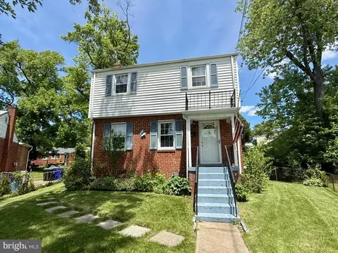9733 Narragansett Pkwy, College Park, MD 20740