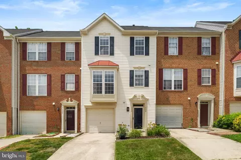 4004 Meadow Trail Ln, Hyattsville, MD 20784