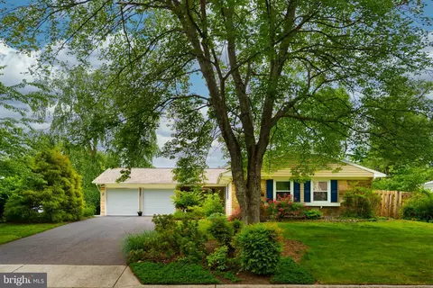 3527 Madonna Ln, Bowie, MD 20715