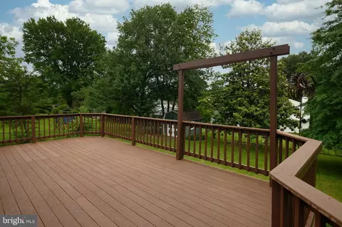 Exterior - 6411 Darwin Rd, Laurel, MD 20707 photo 4 of 11