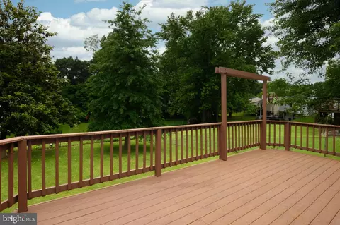 Exterior - 6411 Darwin Rd, Laurel, MD 20707 photo 5 of 11