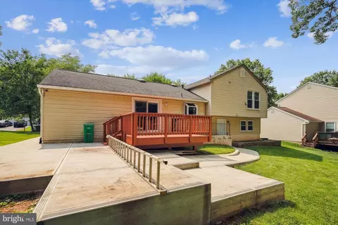 Exterior - 6711 Woodstream Dr, Lanham, MD 20706 photo 7 of 12