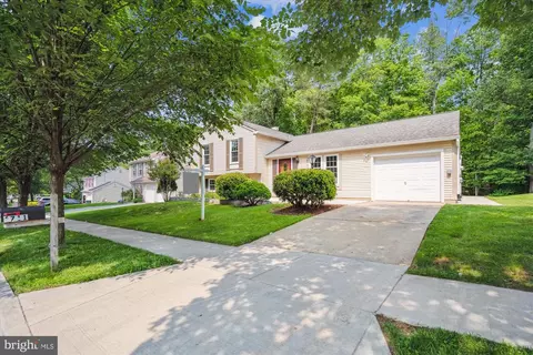 Exterior - 6711 Woodstream Dr, Lanham, MD 20706 photo 2 of 12