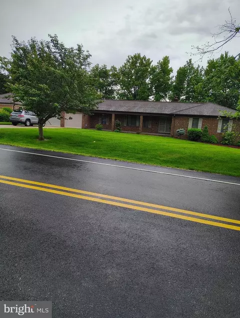 1412 Albert Dr, Bowie, MD 20721