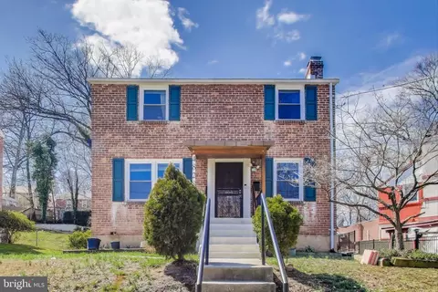 4828 Woodlawn Dr, Hyattsville, MD 20784