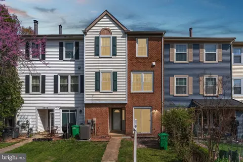6940 Mayfair Ter, Laurel, MD 20707 photo 2