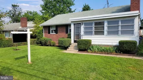 2512 Hughes Rd, Hyattsville, MD 20783