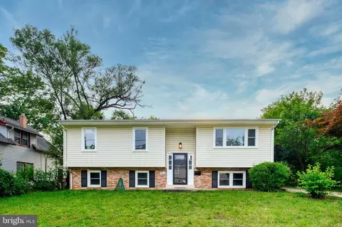 4002 52nd St, Bladensburg, MD 20710