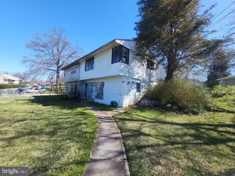 1911 Ray Leonard Rd, Landover, MD 20785